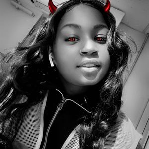 Meet your Posher, Yanah